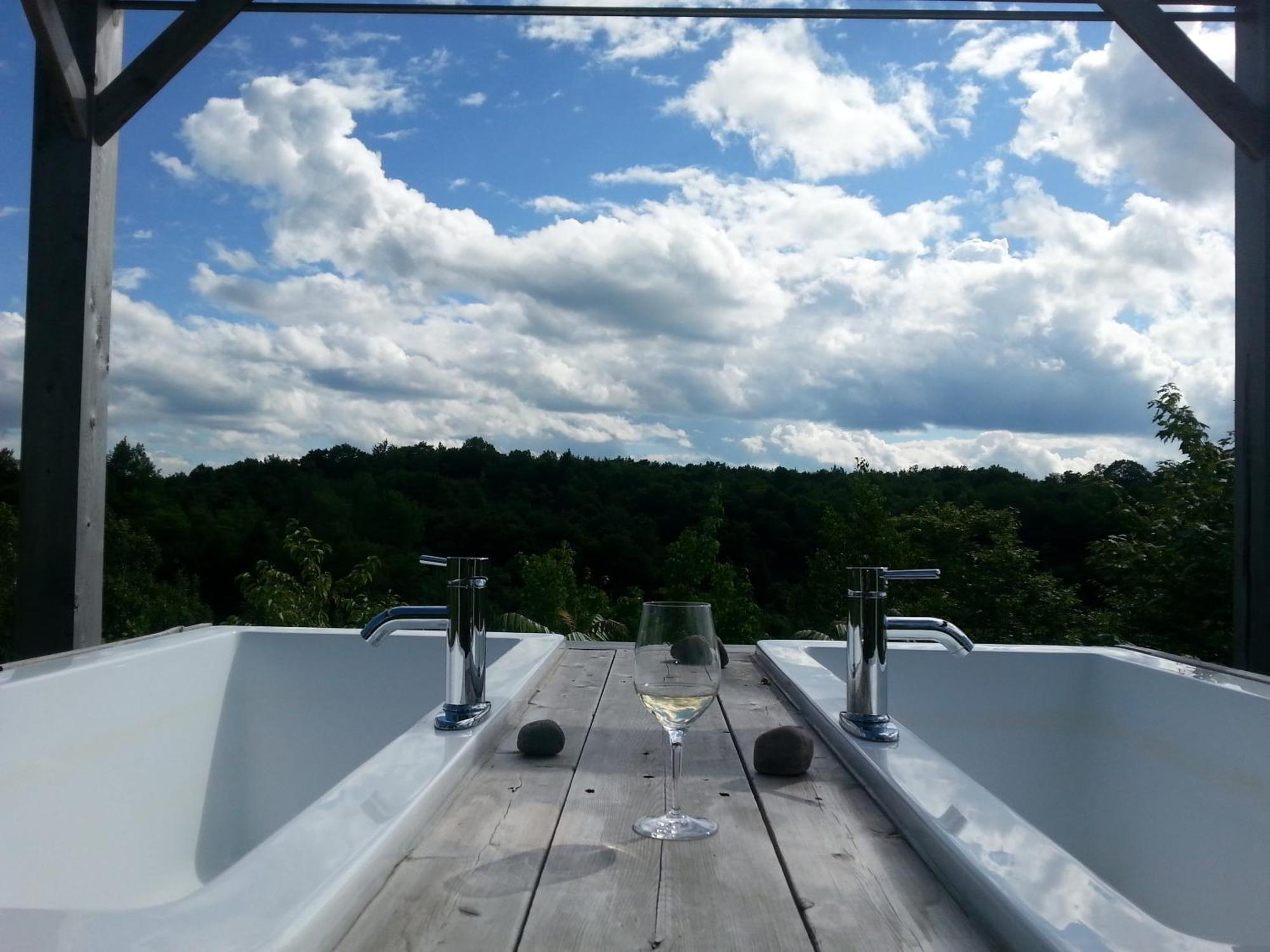 Eco Spa Highland Grenville-Sur-La-Rouge Екстер'єр фото